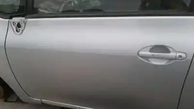 Second-hand car spare part left front door for toyota auris advance oem iam references 