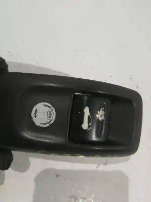 Pièce détachée automobile d'occasion Bouton Interrupteur pour PEUGEOT 206 CC CC Références OEM IAM 9637116777  M4174
