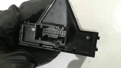 Second-hand car spare part hazard warning lights for opel corsa e 1.4 oem iam references 13189529  22967833