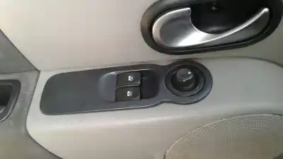 İkinci el araba yedek parçası Sol ön Pencere Anahtari için RENAULT MODUS 1.4 16V OEM IAM referansları 8200277630A  
