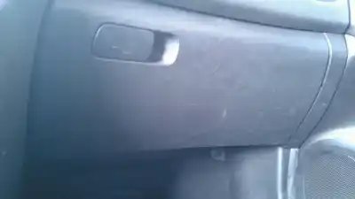 Peça sobressalente para automóvel em segunda mão porta luvas por kia pro_cee´d lx referências oem iam   