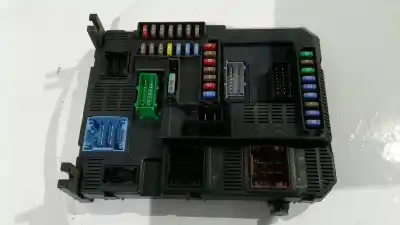 Second-hand car spare part fuse box unit for peugeot 208 active oem iam references  e1111751 9807531680