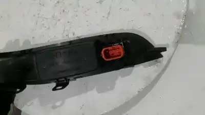 Pezzo di ricambio per auto di seconda mano Interruttore Alzacristalli Anteriore Destro per FORD FOCUS TURN. (CB8) Titanium Riferimenti OEM IAM BM51A240A40ADW  