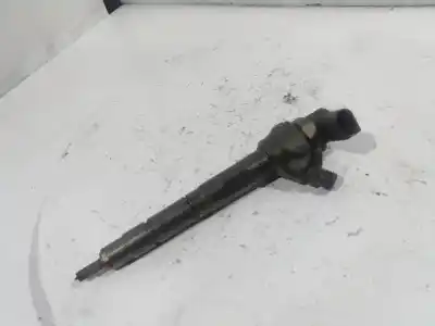 Second-hand car spare part injector for audi a3 (8v) ambiente oem iam references 04l130277g  8zz08n4