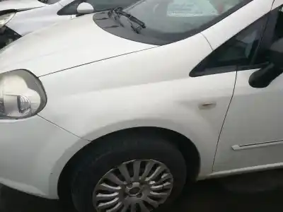 İkinci el araba yedek parçası Sol ön çamurluk için FIAT GRANDE PUNTO VAN (299) Dynamic OEM IAM referansları   