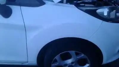 Pezzo di ricambio per auto di seconda mano PARAFANGO ANTERIORE DESTRO per FORD FIESTA (CCN)  Riferimenti OEM IAM   