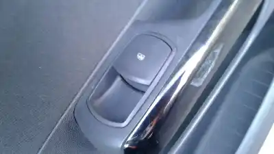 Pezzo di ricambio per auto di seconda mano Interruttore Alzacristalli Anteriore Destro per OPEL CORSA D Limited Edition Riferimenti OEM IAM   