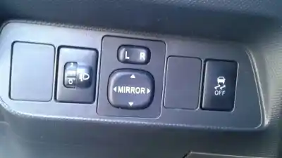 Second-hand car spare part Rearview Side Mirror Switch for TOYOTA AURIS 2.0 D-4D CAT OEM IAM references 183574  5554502030