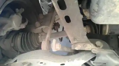 Peça sobressalente para automóvel em segunda mão transmissão dianteira direita por toyota auris 2.0 d-4d cat referências oem iam 