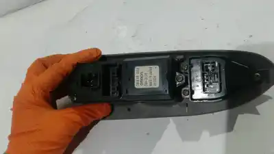 Second-hand car spare part left front power window switch for mazda premacy (cp) 1.9 16v cat oem iam references c8hd135  2530d4