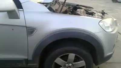 Peça sobressalente para automóvel em segunda mão guarda-lamas dianteiro direito por chevrolet captiva 2.0 vcdi ls referências oem iam 