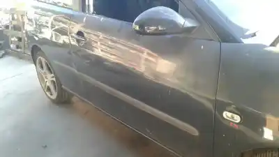 Recambio de automóvil de segunda mano de PUERTA DELANTERA DERECHA para SEAT IBIZA (6L1)  referencias OEM IAM   