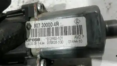 İkinci el araba yedek parçası  için RENAULT MEGANE III BERLINA 5 P  OEM IAM referansları 807300004R 0130822478 912462101