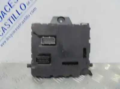 Peça sobressalente para automóvel em segunda mão caixa de fusíveis e relés por renault kangoo 1.5 dci diesel fap referências oem iam 284b15323r