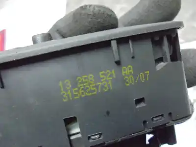 Автозапчасти б/у выключатель левого переднего окна за opel corsa d (s07) 1.2 (l08 l68) ссылки oem iam 315625731  