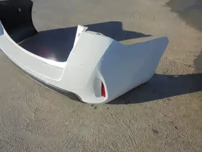 Second-hand car spare part rear bumper for toyota auris 1.8 16v (híbrido) oem iam references   