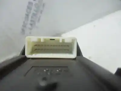 Second-hand car spare part left front power window switch for toyota corolla (e12) 2.0 turbodiesel cat oem iam references   