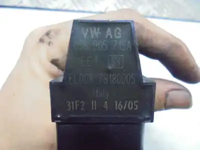 Second-hand car spare part ignition coil for audi a3 (8p) 1.6 fsi ambiente 116 cv / 85 kw oem iam references 036905715a  