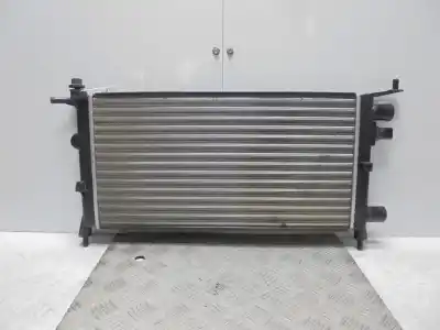 Peça sobressalente para automóvel em segunda mão radiador de água por opel corsa b 1.0 12v cat (x 10 xe / lw3) referências oem iam 