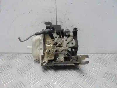 Peça sobressalente para automóvel em segunda mão FECHADURA DA PORTA DIANTEIRA ESQUERDA por AUDI A3 (8L)  Referências OEM IAM   
