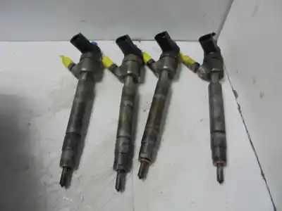 Pièce détachée automobile d'occasion INJECTEUR pour MERCEDES-BENZ VITO (W639) BASIC, COMBI  Références OEM IAM 0445110264  