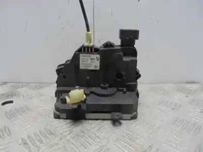 Second-hand car spare part left front door lock for opel corsa e business oem iam references 13431841