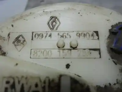 Автозапчастина б/у паливний насос для renault clio ii fase ii (b/cb0) authentique посилання на oem iam 8200159254  
