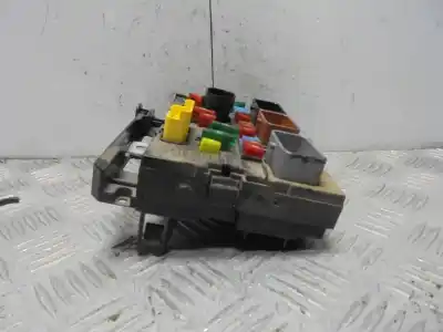 Second-hand car spare part fuse box unit for citroen c2 vtr oem iam references 9659741780  