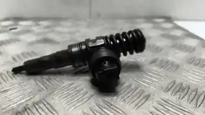 Pezzo di ricambio per auto di seconda mano INIETTORE per AUDI A4 BERLINA (8E) 1.9 TDI (96kW) Riferimenti OEM IAM 038130073AR  