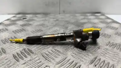 Pezzo di ricambio per auto di seconda mano INIETTORE per DACIA LODGY Laureate Riferimenti OEM IAM 8201100113  