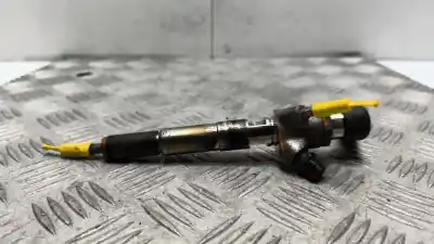 Pezzo di ricambio per auto di seconda mano INIETTORE per DACIA LODGY Laureate Riferimenti OEM IAM 8201100113  