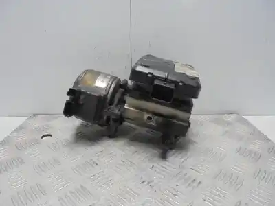 Pièce détachée automobile d'occasion POMPE À SUSPENSION pour CITROEN C5 BREAK  Références OEM IAM 9636713880  