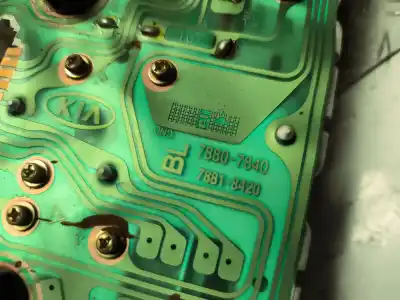 Автозапчастина б/у панель інструментів для KIA SORENTO I (JC) 2.5 CRDi Посилання на OEM IAM 78807840   Автозапчастина б/у панель інструментів для KIA SORENTO I (JC) 2.5 CRDi Посилання на OEM IAM 78807840