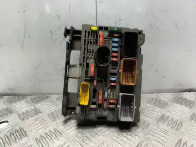 Second-hand car spare part fuse box unit for citroen c4 picasso i monospace (ud_) 2.0 hdi 150 oem iam references 9675877080