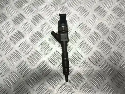 Recambio de automóvil de segunda mano de INYECTOR para RENAULT LAGUNA II GRANDTOUR (KG0/1_) 1.9 dCi (KG0G) referencias OEM IAM 0445110110B  