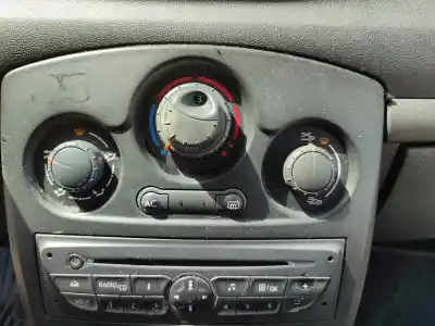 Pièce détachée automobile d'occasion commande de climatisation / chauffage pour renault clio iii authentique références oem iam   