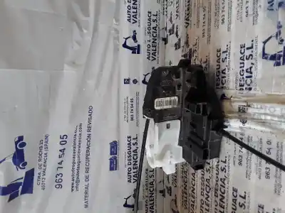 Second-hand car spare part rear left door lock for kia cee´d emotion oem iam references   