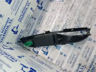 Peça sobressalente para automóvel em segunda mão botão / interruptor elevador vidro dianteiro direito por ford focus lim. (cb8) titanium referências oem iam 10046905  