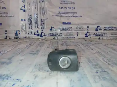 Peça sobressalente para automóvel em segunda mão Fechadura Da Porta Dianteira Esquerda por PEUGEOT 208 Access Referências OEM IAM   