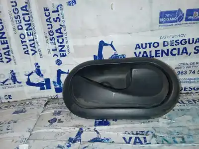 Second-hand car spare part Interior Right Rear Handle for DACIA DUSTER Laureate 4x2 OEM IAM references 8200733847  