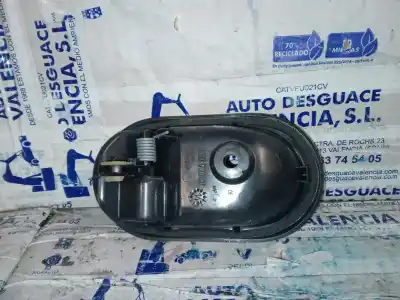 Second-hand car spare part interior right front handle for dacia duster laureate 4x2 oem iam references 8200733847  