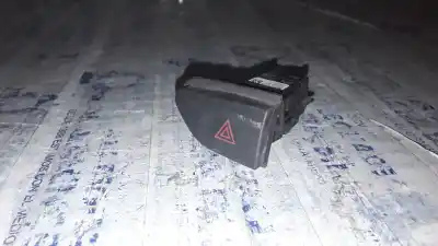 Second-hand car spare part Hazard Warning Lights for DACIA DUSTER Laureate 4x2 OEM IAM references 252907372R  252907372