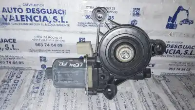 Peça sobressalente para automóvel em segunda mão Motor Elevador Vidro Dianteiro Direito por SEAT LEON (5F1) FR Referências OEM IAM 5Q0959801B  