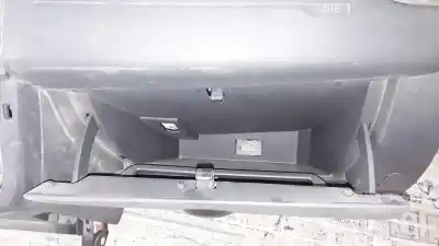 Second-hand car spare part glove compartment for dacia duster laureate 4x2 oem iam references   