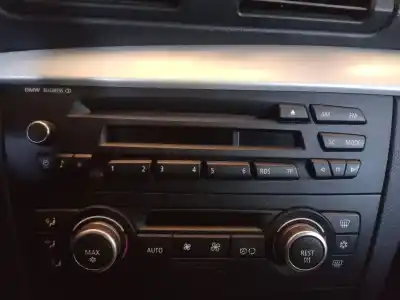 Piesă de schimb auto la mâna a doua sistem audio / cd radio casetofon pentru bmw serie 1 berlina (e81/e87) 120d referințe oem iam 