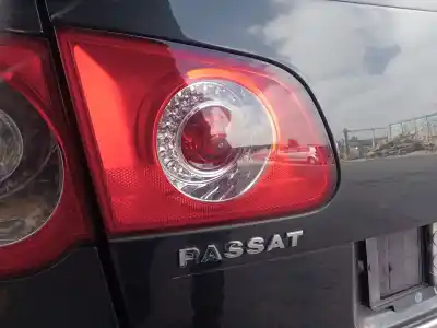 Автозапчастина б/у внутрішній лівий задній ліхар для VOLKSWAGEN PASSAT B5.5 VARIANT (3B6) 2.0 TDI Посилання на OEM IAM   