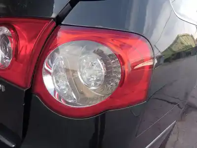 Автозапчастина б/у правий ліхтар для VOLKSWAGEN PASSAT B5.5 VARIANT (3B6) 2.0 TDI Посилання на OEM IAM   