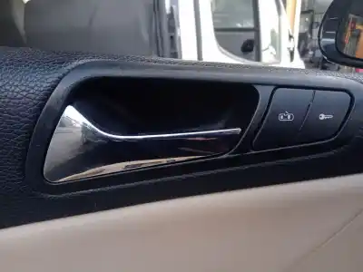 Peça sobressalente para automóvel em segunda mão puxador interior dianteiro esquerdo por volkswagen passat b5.5 variant (3b6) 2.0 tdi referências oem iam 