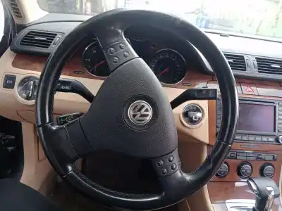 Peça sobressalente para automóvel em segunda mão volante por volkswagen passat b5.5 variant (3b6) 2.0 tdi referências oem iam 