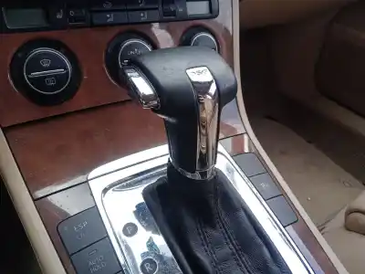 Peça sobressalente para automóvel em segunda mão alavanca de velocidades por volkswagen passat b5.5 variant (3b6) 2.0 tdi referências oem iam 